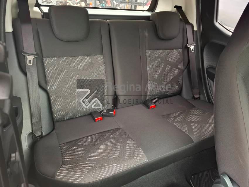 FIAT/MOBI LIKE — foto 14 de 18
